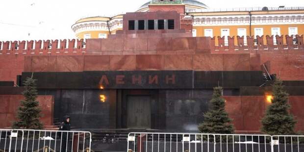 РПЦ за рубежом призвала убрать Ленина с Красной площади и снести памятники