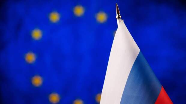 Пакет за пакетом: ЕС вознамерился прекратить всю торговлю с Россией