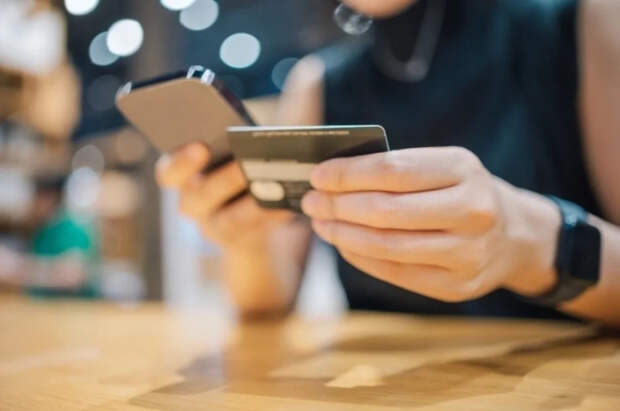 Эксперт Иванинский раскрыл, когда банки могут заблокировать перевод