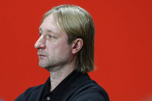 Плющенко рассказал о многомиллионных тратах на избитую матерью ученицу