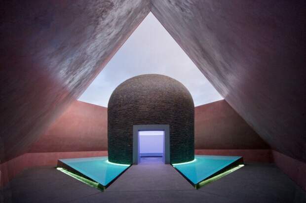 Within Without, Джеймс Таррелл, 2010 год. \ Фото: soundsofatiredcity.com.