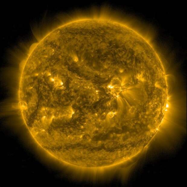 После рекордной бури: ученые предупреждают о последних вспышках сияния