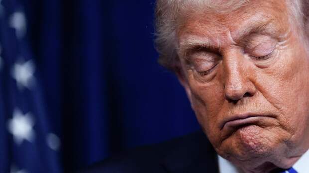 "Отложить все удары": Трамп сделал важное заявление о конфликте с Ираном