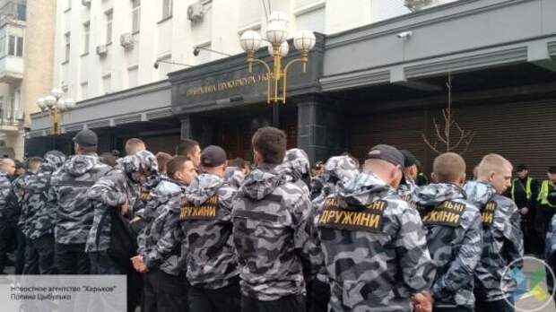 Криминальная Украина: страной завладели нацгруппировки бывших участников АТО в Донбассе