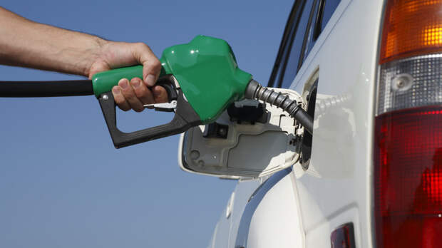 Новак: власти поставили задачу удержать рост цен на топливо в пределах инфляции