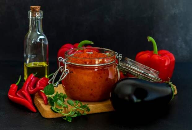 Ткемали, краснодарский, суго, айвар и другие популярные рецепты соусов на зиму