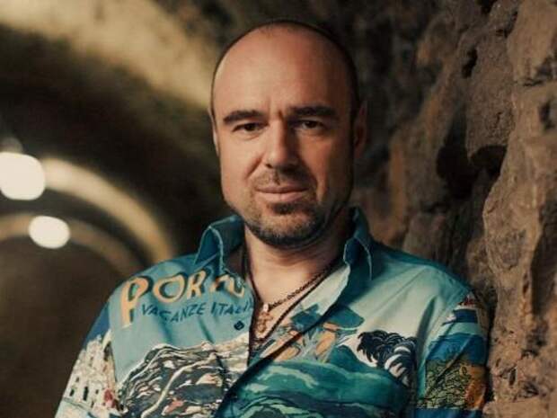 Любовница Товстика показала провокационные фото из его особняка на Рублевке