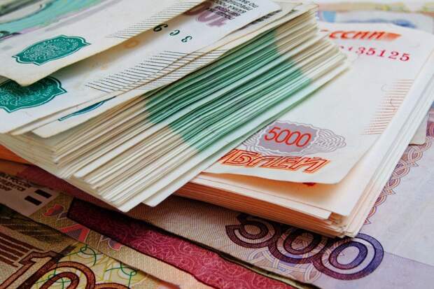Рубль поднялся в рейтинге валют, подверженных серьезным колебаниям