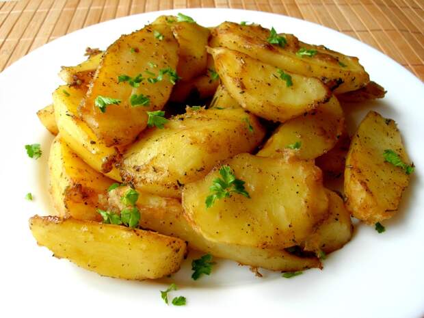 Картинки по запросу Румяная картошка в Духовке, Удачный рецепт для Вкусного Обеда или Ужина