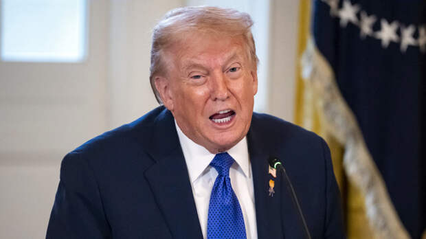 Трамп заявил о пересечении властями Ирана "красной линии"