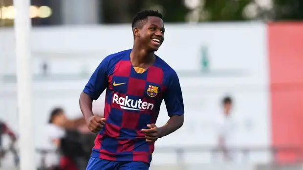 Фати стал вторым самым молодым футболистом «Барселоны», сыгравшим в Примере