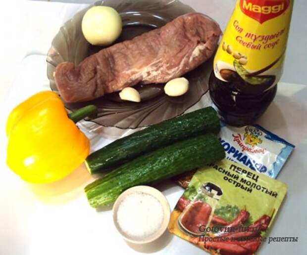 Корейский салат с мясом и огурцами