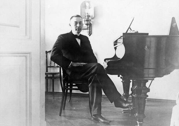 В Москве пройдет церемония гашения почтовой марки к 150-летию Рахманинова