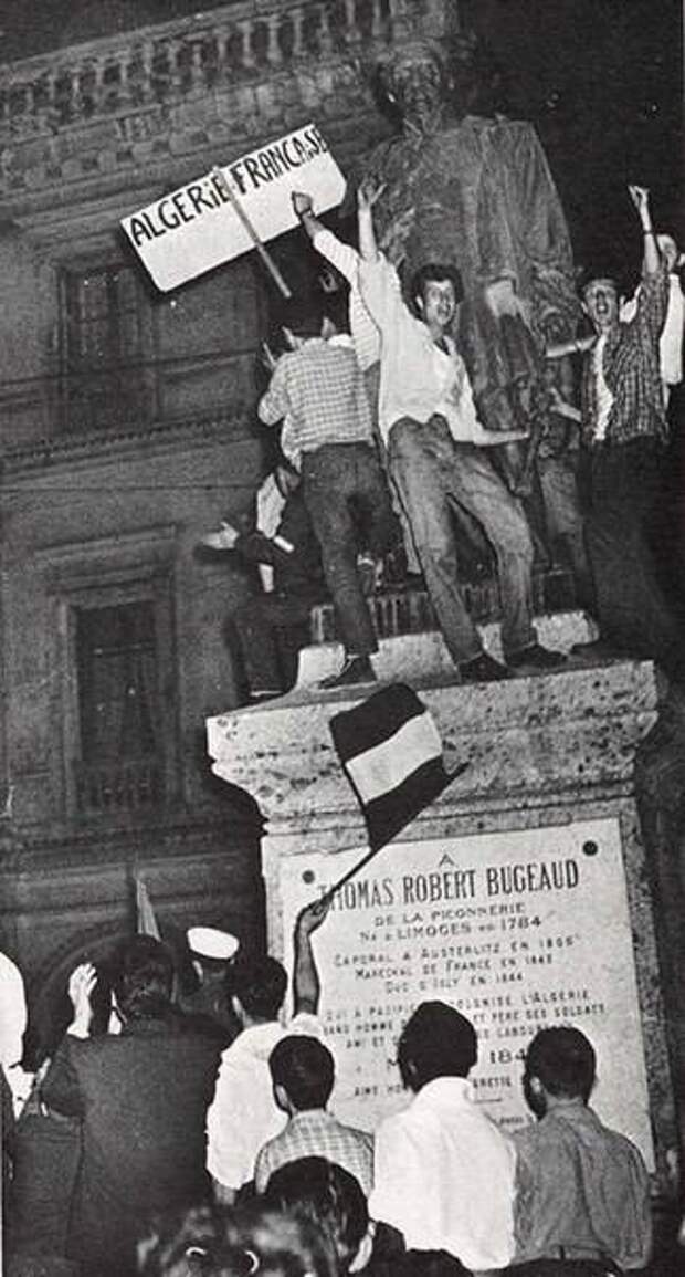 «Время парашютистов» и «Je ne regrette rien»