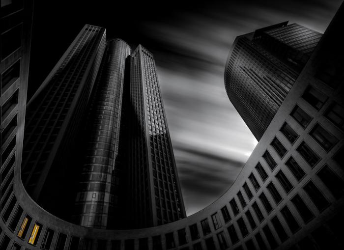 Фотограф колесит по миру в поисках красивой архитектуры (15 фото)