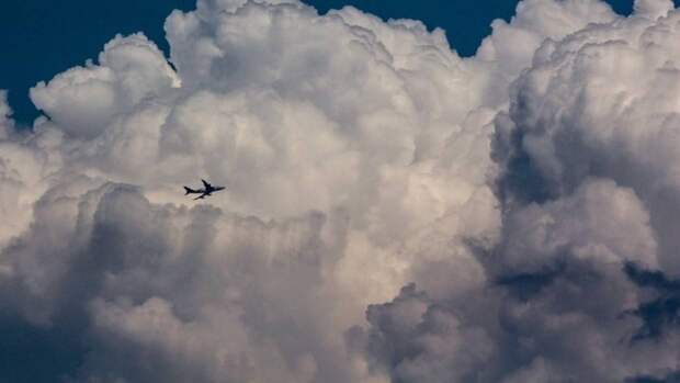 Летевший в Москву самолет совершил вынужденную посадку из-за приступа эпилепсии на борту