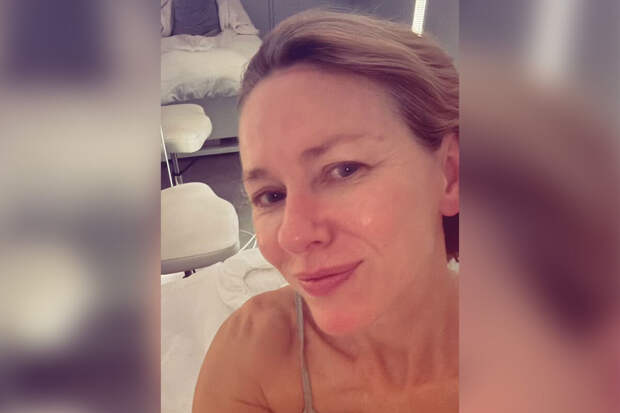 Актриса Наоми Уоттс снялась без макияжа