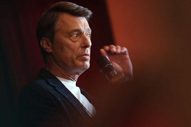 В Театре Маяковского запретили съемку на прощании с артистом Лобоцким