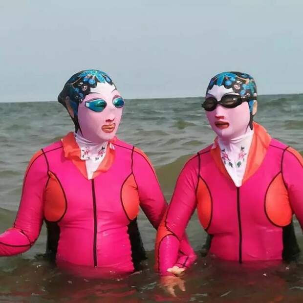 Опять китайцы постарались: Facekini - чудо изобретение, которые сохранит молодость вашего лица