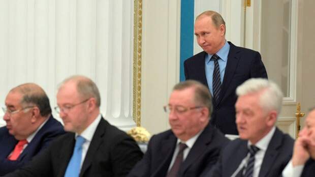 «Больше не на кого опереться» – в Лондоне переживают, что Путин зачистил олигархов