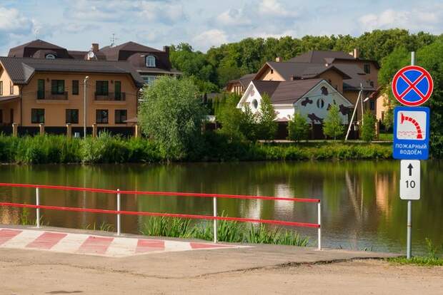 Что такое пожарный водоем и для чего он нужен? Что такое пожарный водоем и для чего он нужен?