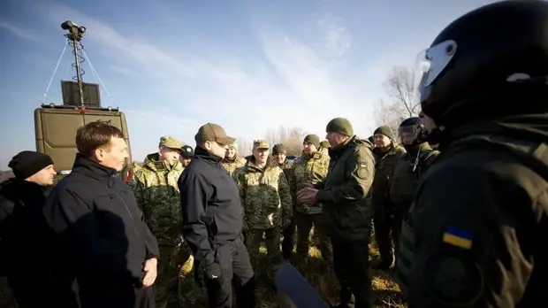 Глава МВД Украины Монастырский лично проверил охрану границы с Белоруссией