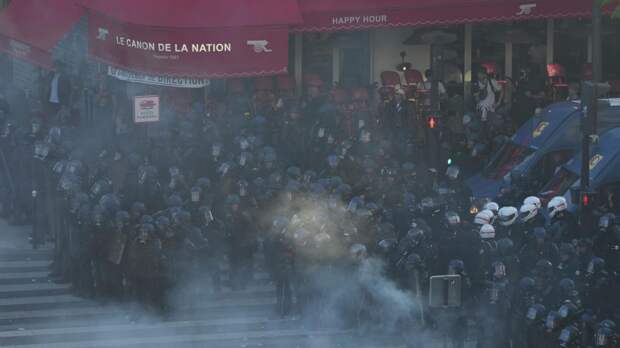 Исторический коллапс: Франция летит в пропасть с ужасающей скоростью