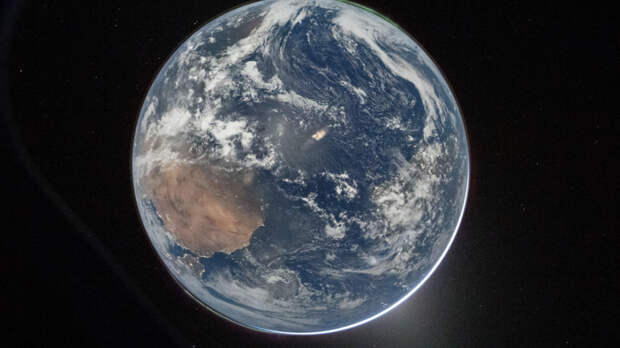 Астронавты NASA впервые за 54 года сфотографировали всю Землю