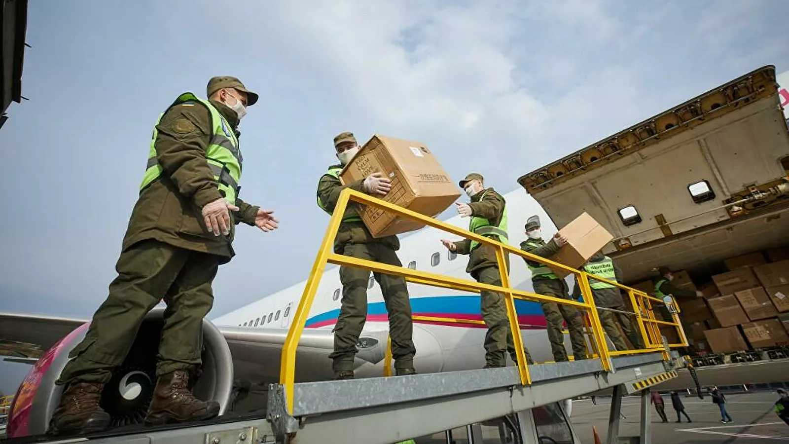 Украина занялась "варварским грабежом" Китая