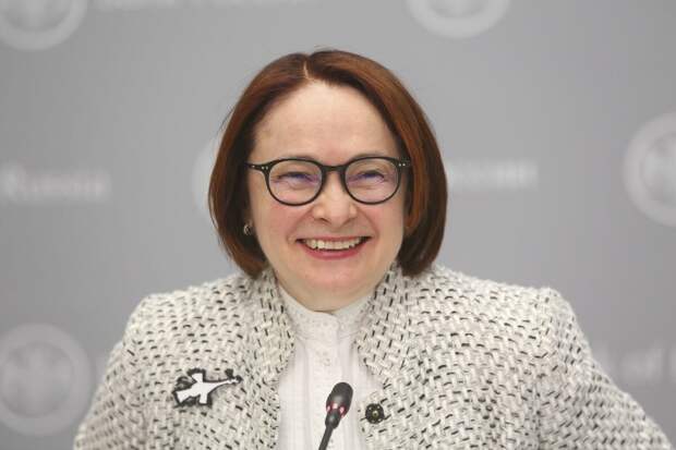 В общественной дискуссии время от времени всплывает тема "300 млрд." якобы замороженных в ЕС. Одни считают это воровством Запада. Другие "подарком Кремля наших денег".