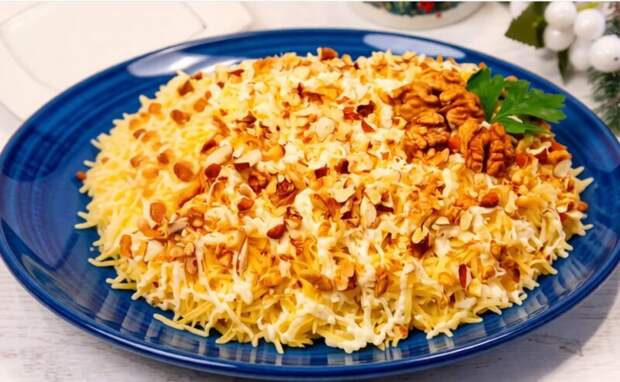 Классическая «Черепаха» в Новогоднем исполнении — салат, который тает во рту и исчезает со стола первым!