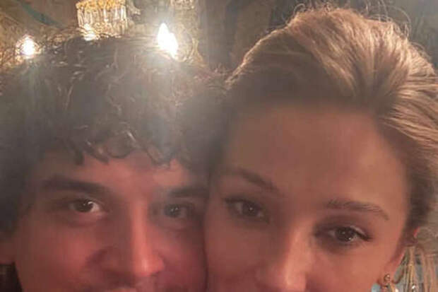 «Я вышла замуж»: Настя Ивлеева впервые вышла в свет с супругом Филиппом Бегаком