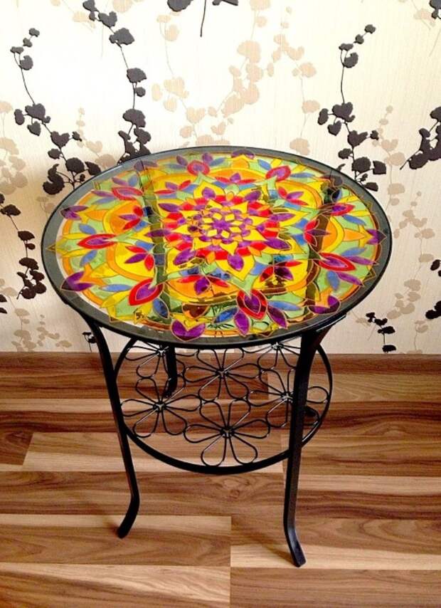 Декор стеклянного стола с помощью витражных красок. Мастер-класс