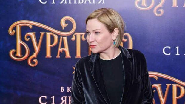 Министр культуры РФ Ольга Любимова посетила премьеру сказки "Буратино"