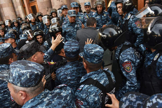 СК Армении заявил о задержании подозреваемого в подготовке захвата власти