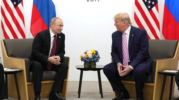 Порошенко насторожило, что Киеву не сообщили о встрече Путина и Трампа