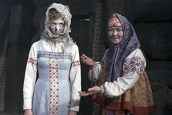 Сказочный образ злой мачехи - это символ, а не реальное отражение вещей.