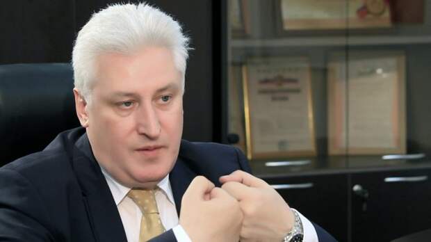 Коротченко высмеял перл Уотерс: Надо же быть такой непроходимой дурой! Коротченко высмеял перл Уотерс: Надо же быть такой непроходимой дурой!