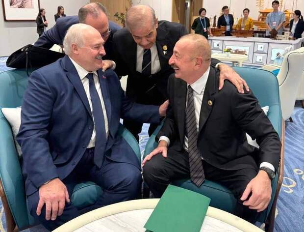 Не помогли ни Лукашенко, ни Си: Моди заблокировал вступление Азербайджана в ШОС 