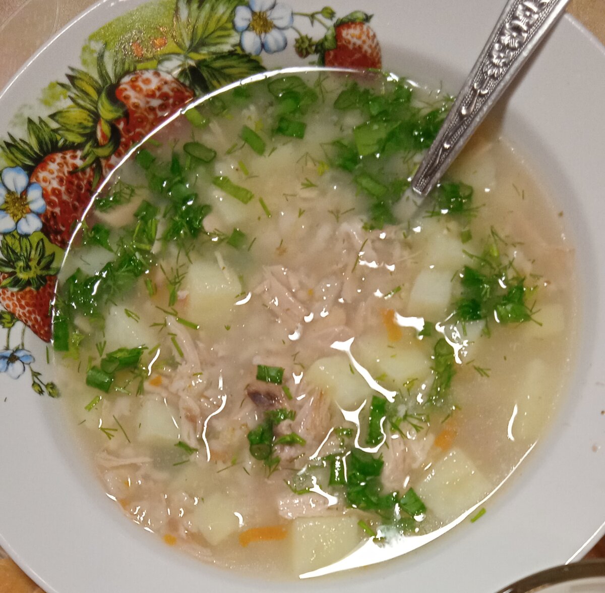 Готовлю мясо на бутерброды без заморочек и быстрый салатик с варёной колбаской.