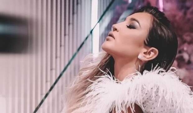 Ольгу Бузову довели до истерики на сцене премии «Жара»