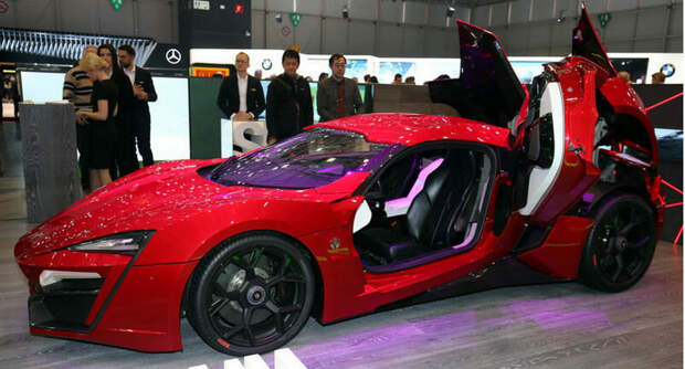 Трюковой автомобиль Lykan HyperSport из фильма Форсаж 7 выставлен на аукцион