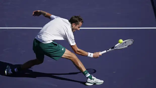 Тарпищев: Медведев примет участие в Кубке Кремля по теннису