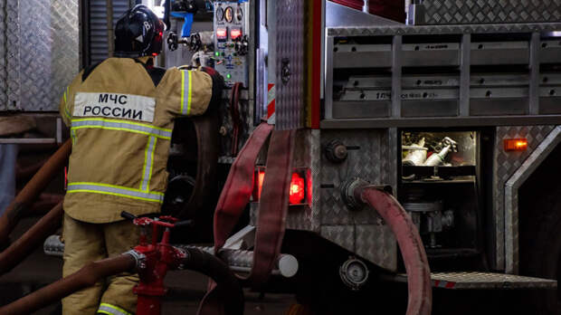 10 человек пострадали в результате пожара в жилом доме в центре Москвы