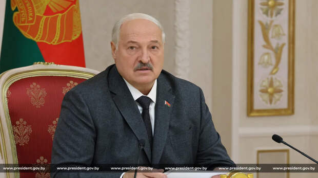 После поездки на «умном» автомобиле Лукашенко усомнился в реальности искусственного интеллекта