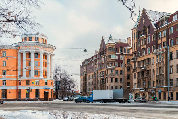 Познаем Петербург