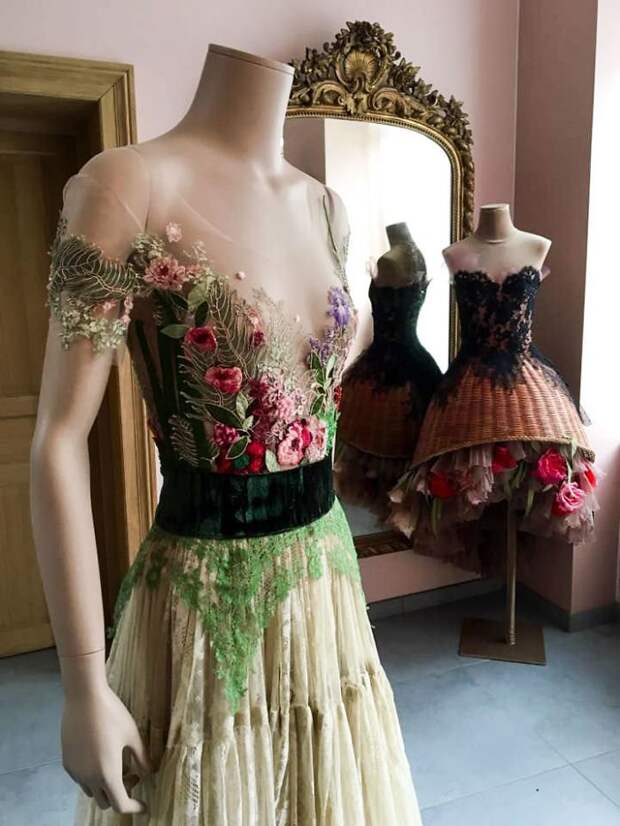 Этим платьям от французского дизайнера Сильви Фасон позавидовала бы даже Золушка Сильви Фасон, красота, креатив, мода, одежда, платье, фантазия