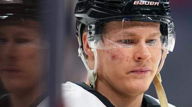 Мог стать наследником Овечкина, а теперь его критикуют все подряд! В Канаде разнесли русского таланта Мичкова