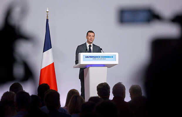 Правые побеждают в первом туре парламентских выборов во Франции