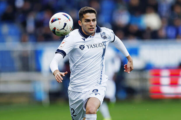 Экс-игрок сборной России Черышев пожелал Захаряну терпения